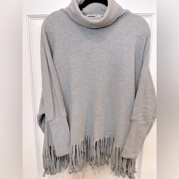 Sam & Lavi turtleneck with fringe hem - Picture 5 of 8